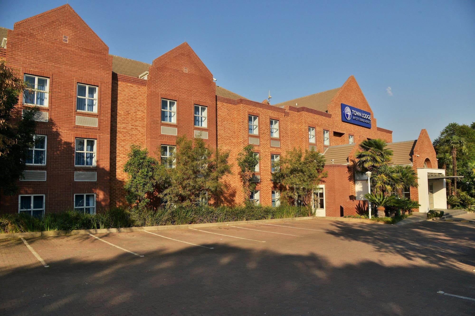 Town Lodge Menlo Park Претория Экстерьер фото