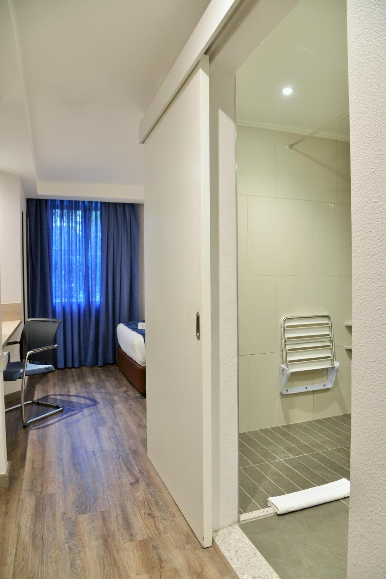 Town Lodge Menlo Park Претория Номер фото